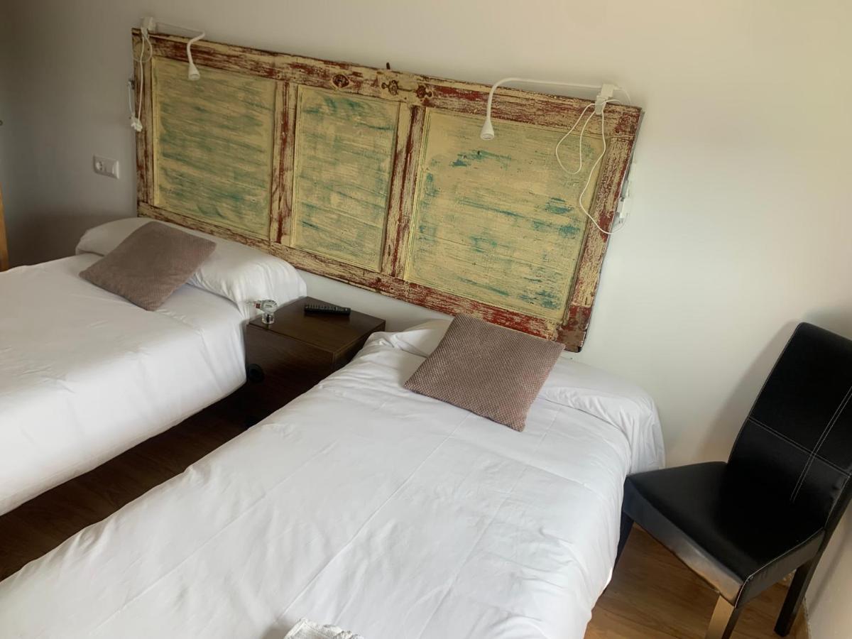 A Cochera Hostel Ферол Екстериор снимка
