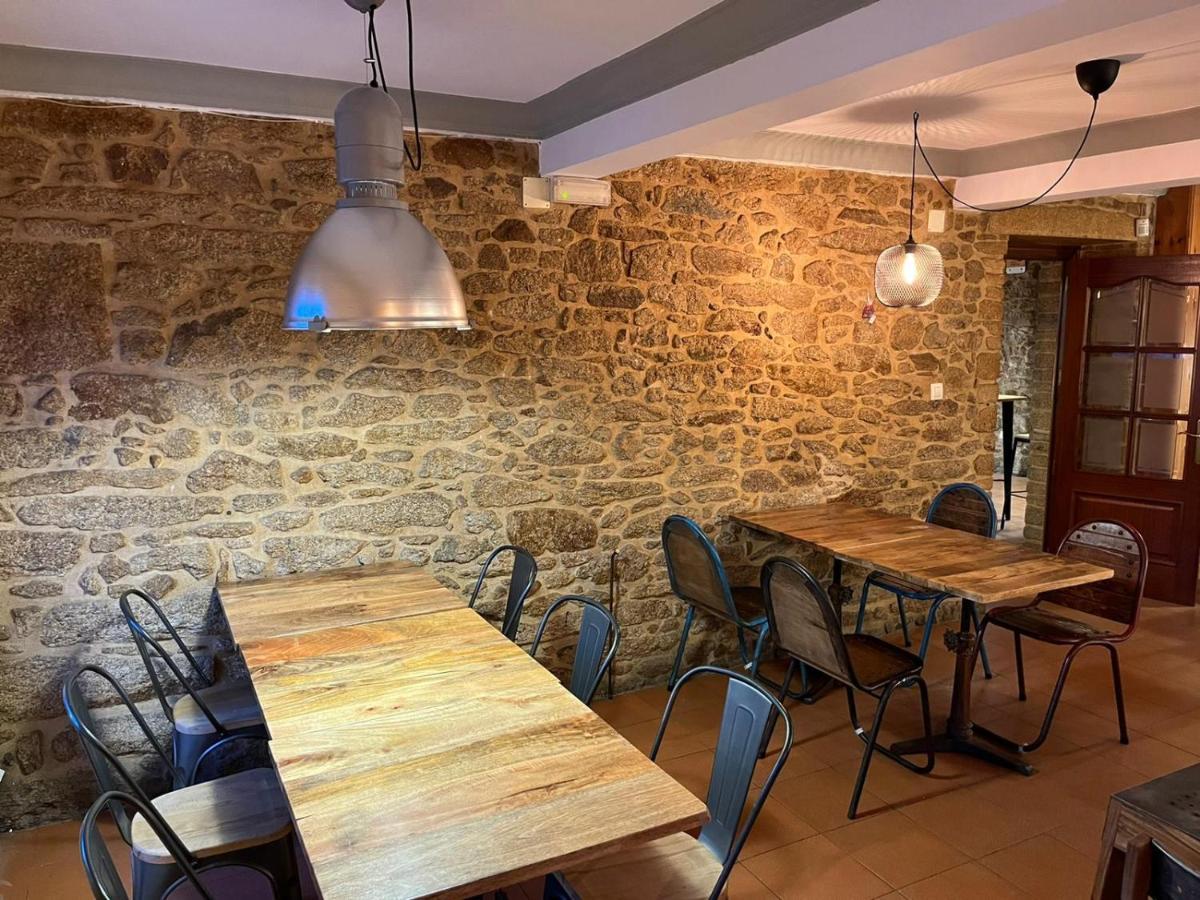 A Cochera Hostel Ферол Екстериор снимка